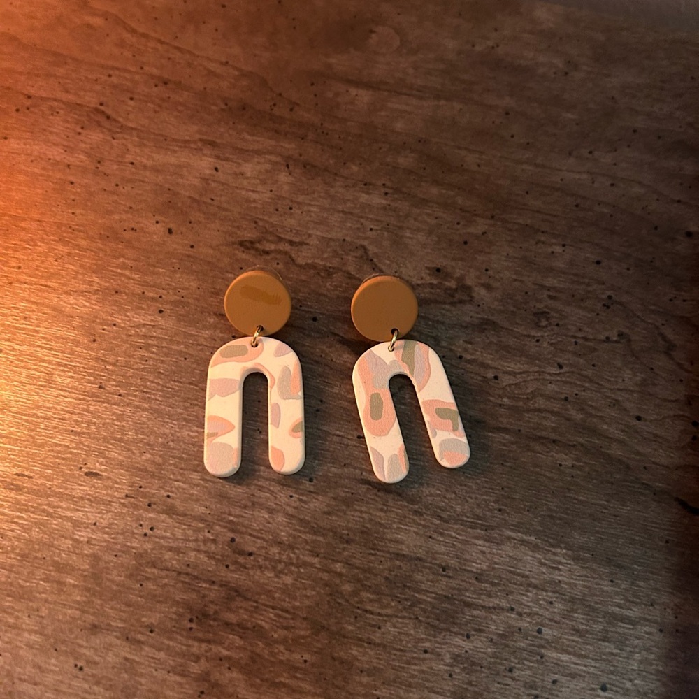 Geometric Dangle Earrings - Beige and Gold